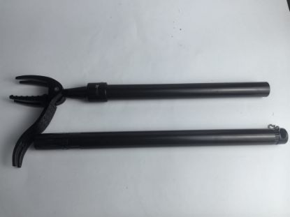 Picture of Hand-operated farm implement, i.e. a fork