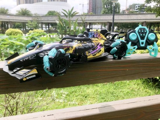 图片 Large-scale formula spraying drifting racing car - Remote control car