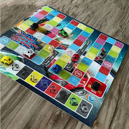 图片 100pcs Large Puzzle Flying Chess Alloy Car